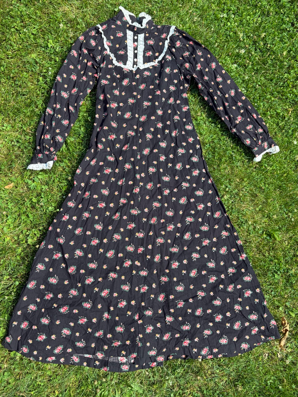 1970’s Black Calico Gunne Sax style 100% Cotton Prairie Gothic Dress